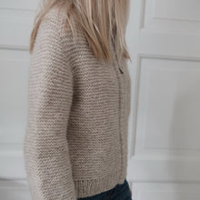 Load image into Gallery viewer, Skaare jacket - English