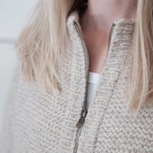Load image into Gallery viewer, Skaare jacket - English