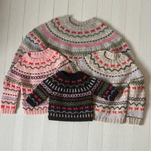 Load image into Gallery viewer, Varden christmas sweater - English