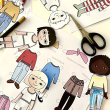 Load image into Gallery viewer, Paper dolls