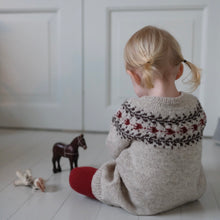 Load image into Gallery viewer, Overvintring dress junior - English