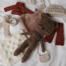 Load image into Gallery viewer, Bobbo the bear - English