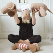 Load image into Gallery viewer, Dag & Dagny