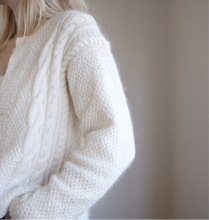 Load image into Gallery viewer, Fridag cardigan - English