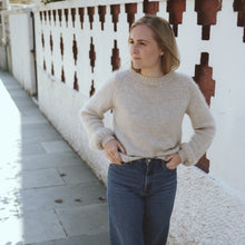 Load image into Gallery viewer, Daglig Sweater no2 - English