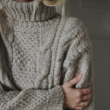 Load image into Gallery viewer, Fridag sweater - English