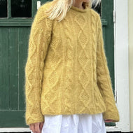 Lun Vea Sweater - English