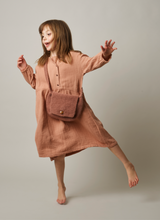 Load image into Gallery viewer, Rille bag &amp; Rille backpack - raumagarnxaftenstrikk - English
